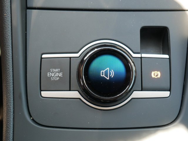 Used 2025 Volkswagen Tiguan S AWD/4WD image 31