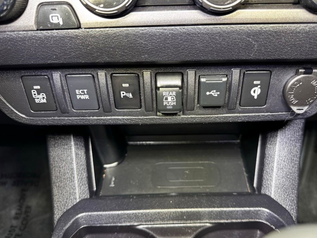 Certified 2023 Toyota Tacoma TRD Off-Road w/ Advanced Technology Package AWD/4WD image 39