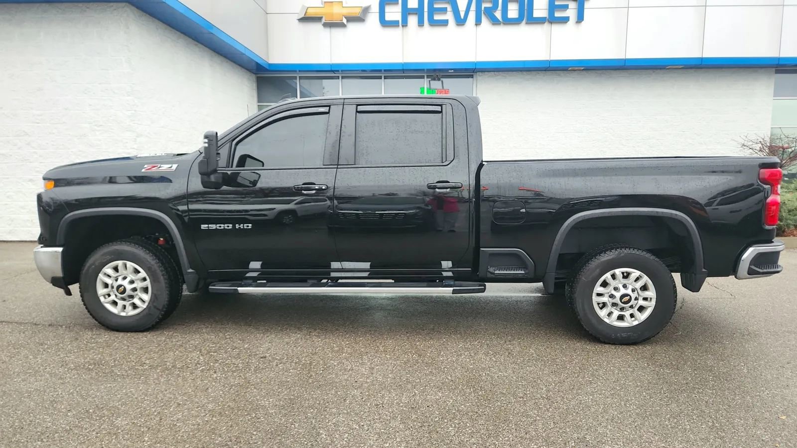 Used 2025 Chevrolet Silverado 2500 LT w/ All Star Edition image 5