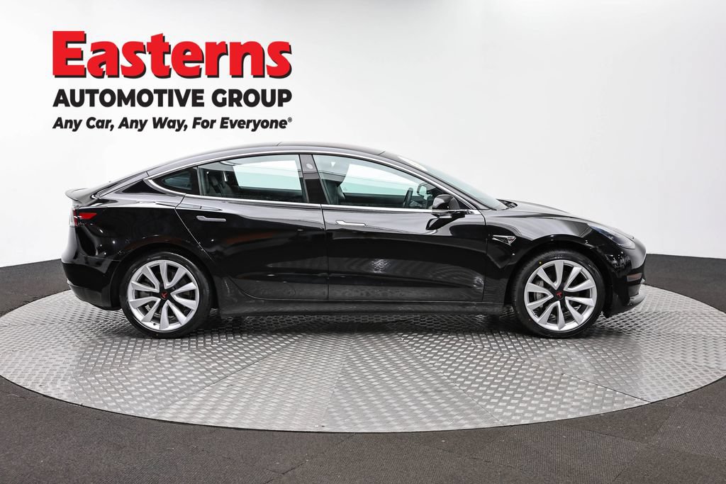 Used 2018 Tesla Model 3 Mid Range RWD image 4
