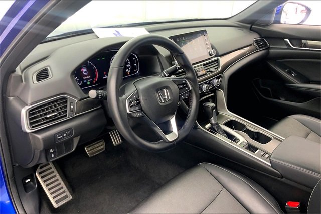Used 2018 Honda Accord Sport image 16