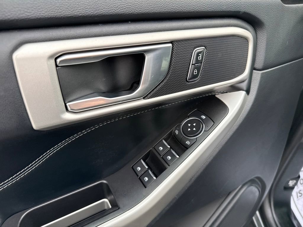 Used 2022 Ford Explorer XLT w/ Class IV Trailer Tow Package image 22