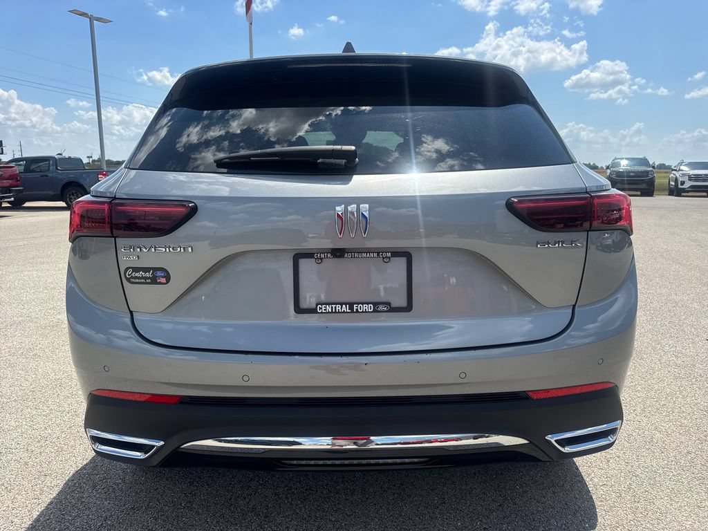 Used 2024 Buick Envision Preferred AWD/4WD image 5