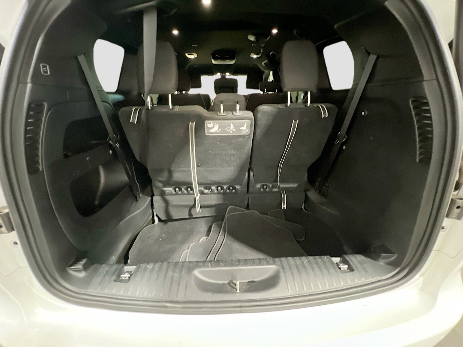 Used 2020 Chrysler Pacifica Touring w/ S Appearance Package image 20