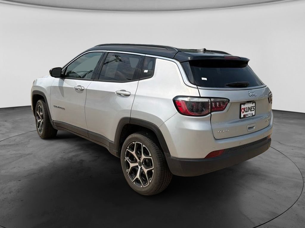 Used 2025 Jeep Compass Limited AWD/4WD image 8