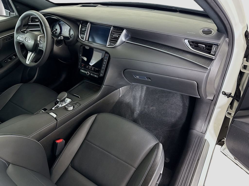 Used 2023 INFINITI QX55 Sensory w/ Lighting Package image 17