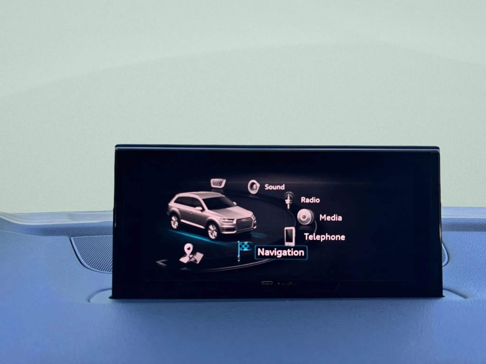 Used 2018 Audi Q7 2.0T Premium Plus w/ Premium Plus Package AWD/4WD image 39