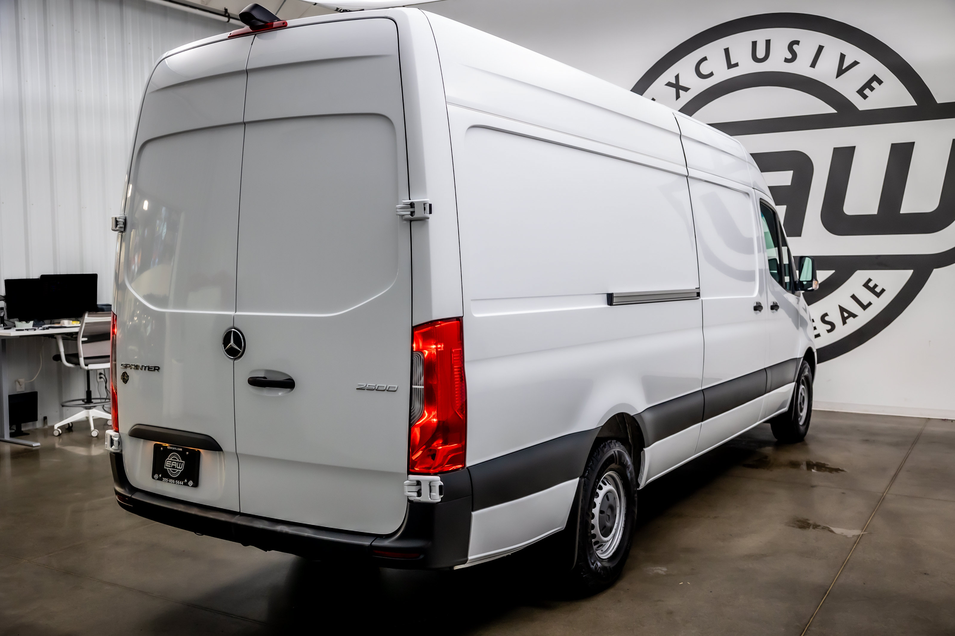 Used 2023 Mercedes-Benz Sprinter 2500 image 30