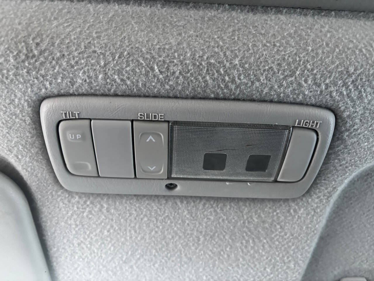 Used 2003 Pontiac Vibe w/ Power Group Value Package FWD image 26