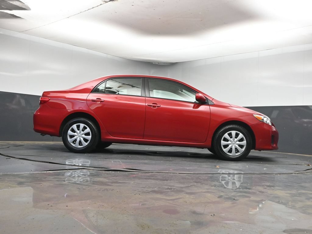 Used 2011 Toyota Corolla LE FWD image 26