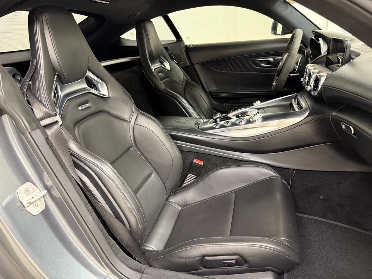 Used 2016 Mercedes-Benz AMG GT S image 27