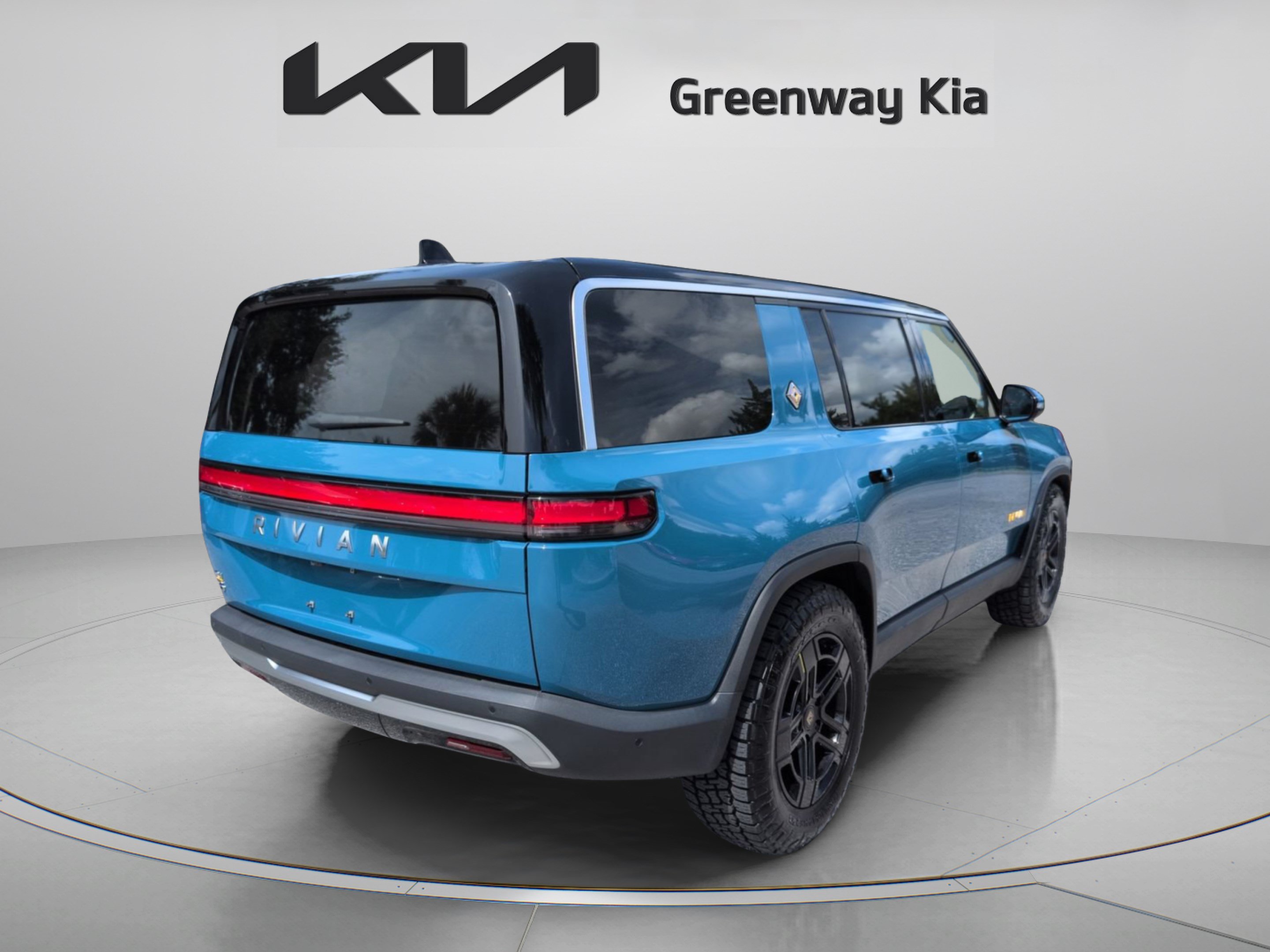 Used 2023 Rivian R1S Adventure Quad AWD/4WD image 6