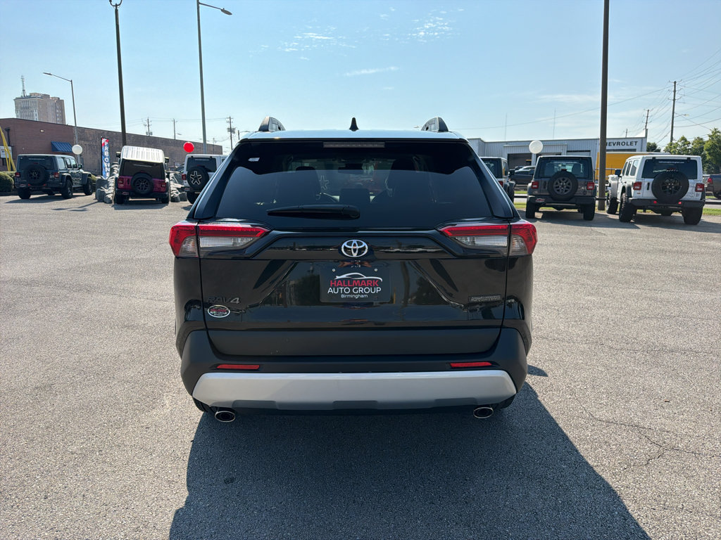Used 2024 Toyota RAV4 Adventure AWD/4WD image 6