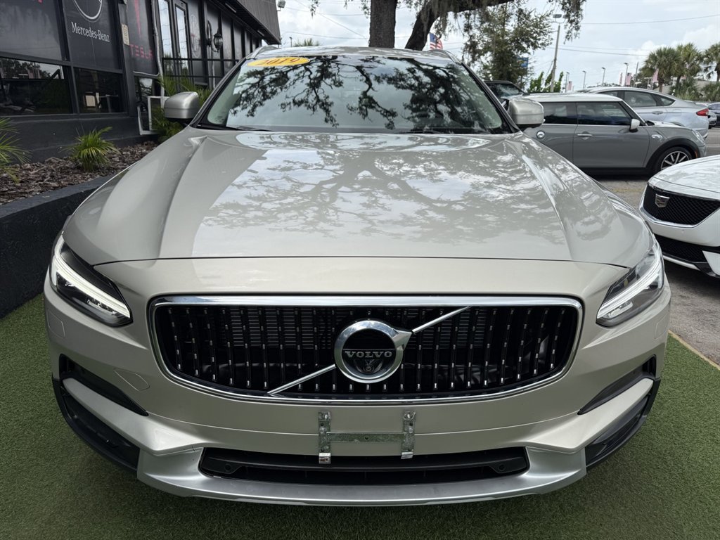 Used 2019 Volvo V90 T5 Cross Country AWD/4WD image 2