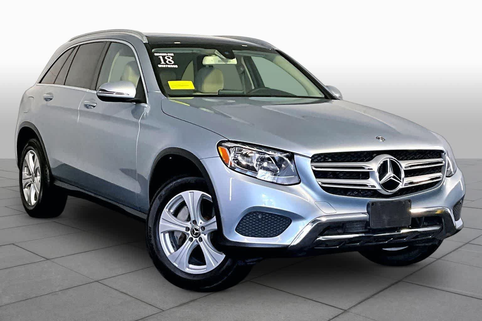 Used 2018 Mercedes-Benz GLC 300 4MATIC image 3