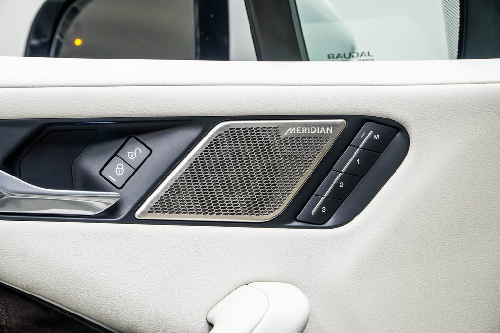 Used 2020 Jaguar I-PACE S image 38