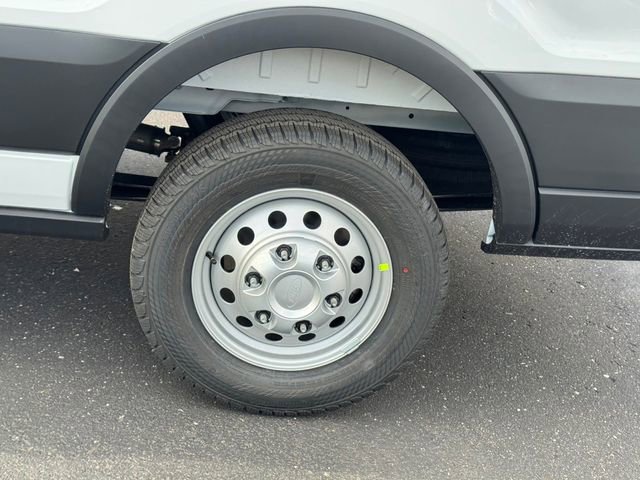 New 2026 Ford Transit 250 148 Medium Roof Extended AWD image 7