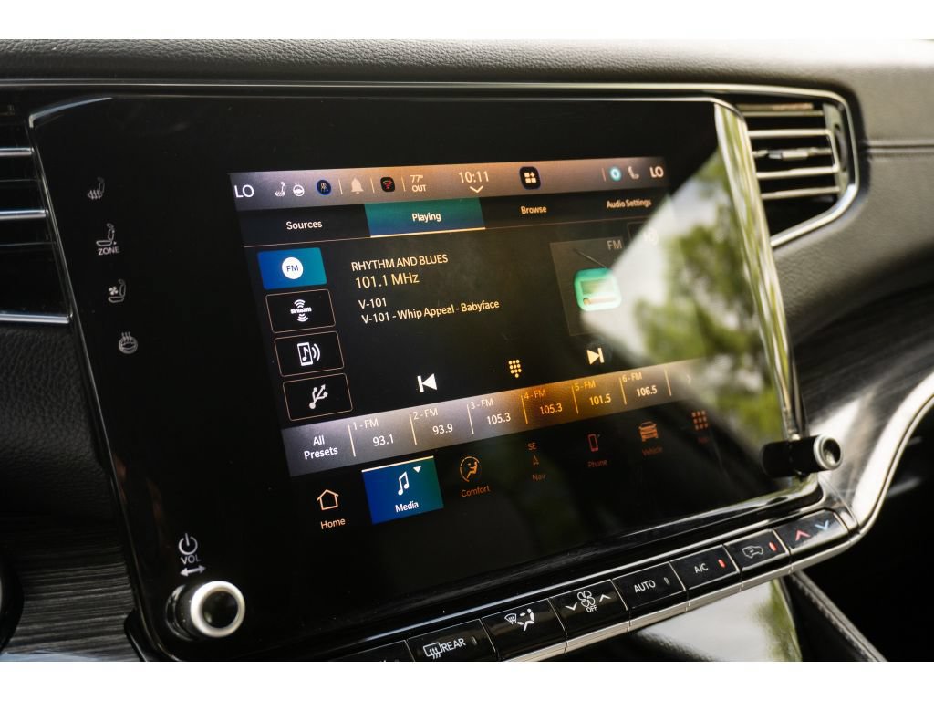 Used 2022 Jeep Wagoneer Series III AWD/4WD image 23