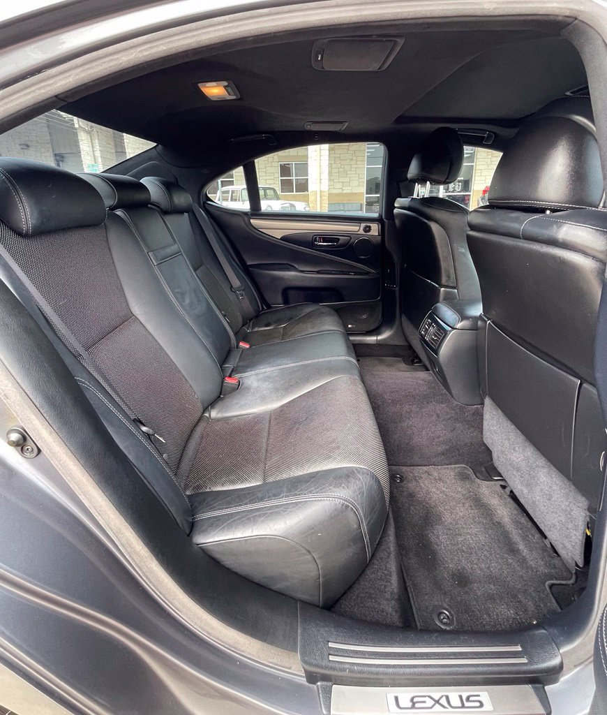 Used 2014 Lexus LS 460 w/ F Sport Package RWD image 30