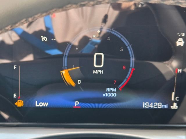 Certified 2025 Chevrolet Trax LT w/ LT Convenience Package image 39