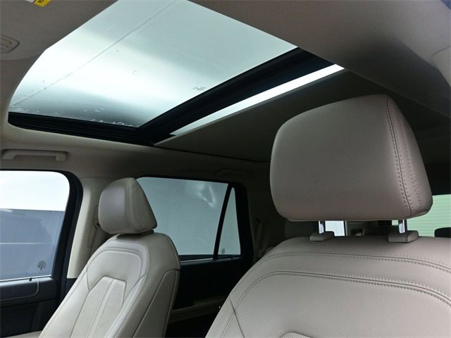 Used 2024 Ford Expedition Limited image 21