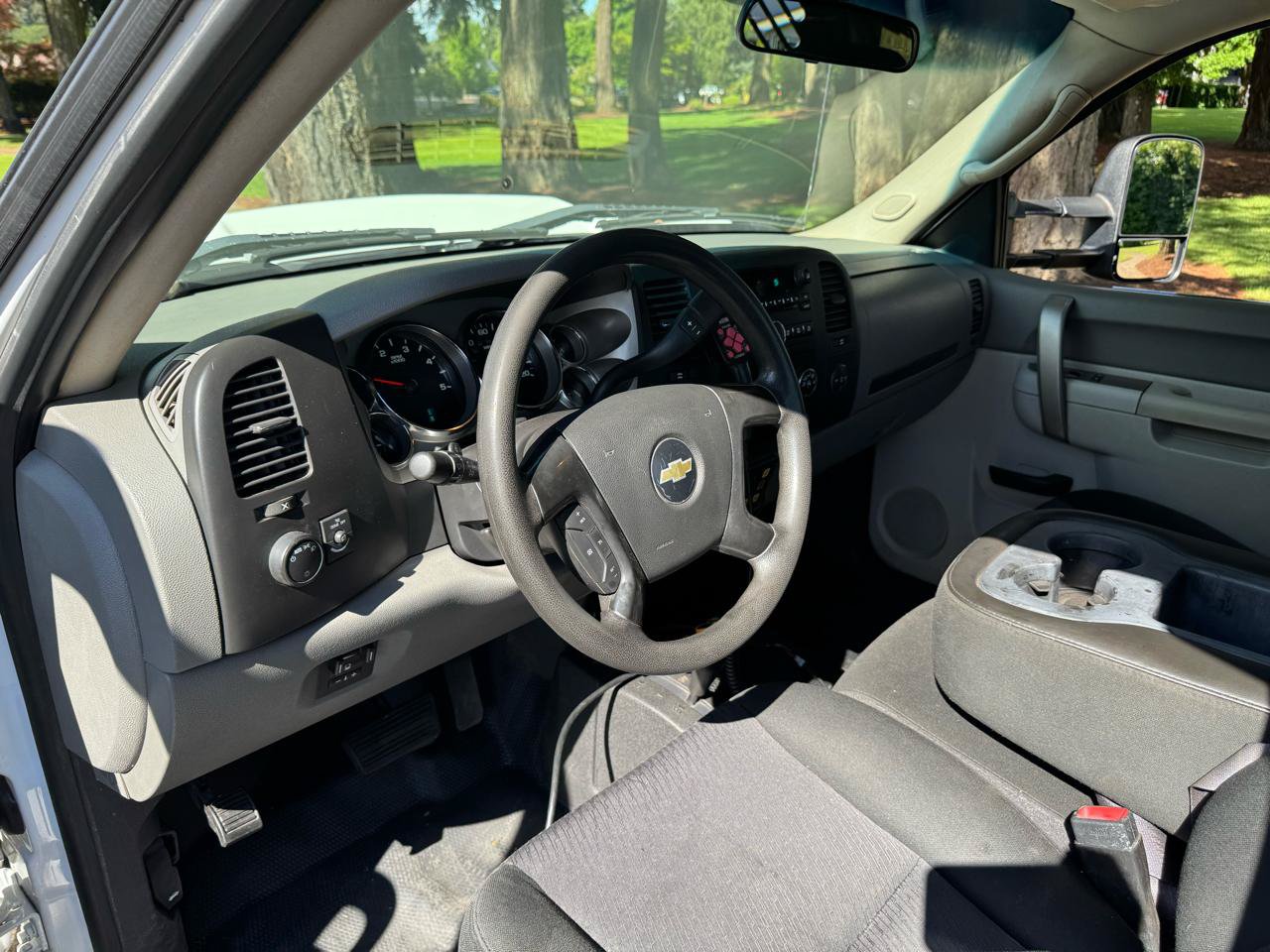 Used 2011 Chevrolet Silverado 3500 W/T w/ Snow Plow Prep Package AWD/4WD image 16