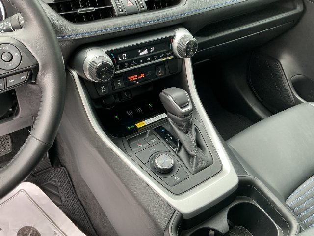 Used 2021 Toyota RAV4 XSE w/ XSE Grade Weather Package AWD/4WD image 23