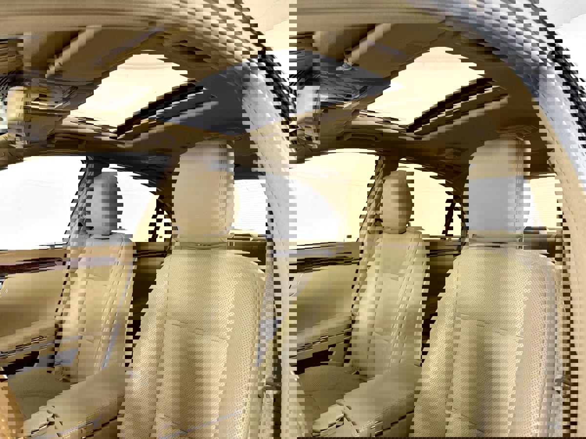 Used 2013 Mercedes-Benz S 550 Sedan image 28