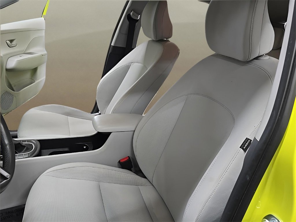 Certified 2025 Hyundai Kona SEL image 13