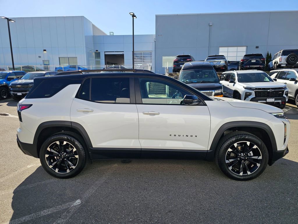 Used 2025 Chevrolet Equinox RS w/ Safety and Technology Package image 6