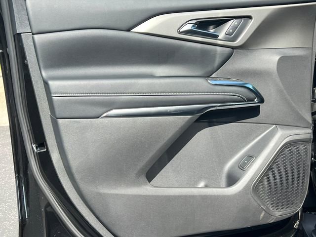 New 2026 Chevrolet Traverse LT w/ Midnight/Sport Edition AWD/4WD image 14