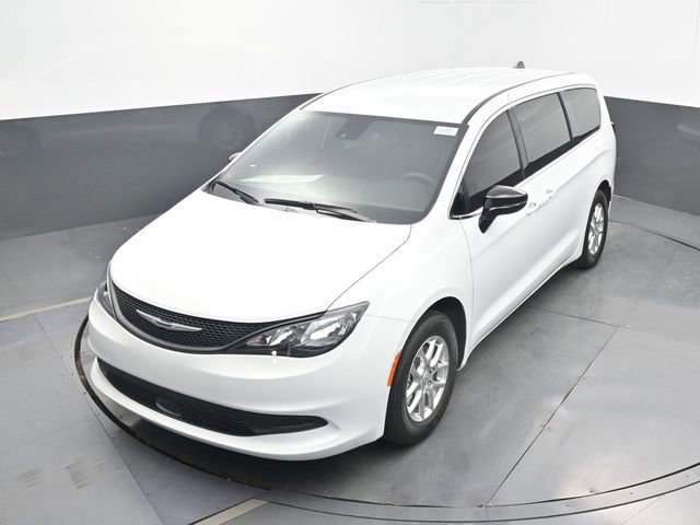 New 2025 Chrysler Voyager LX FWD image 46