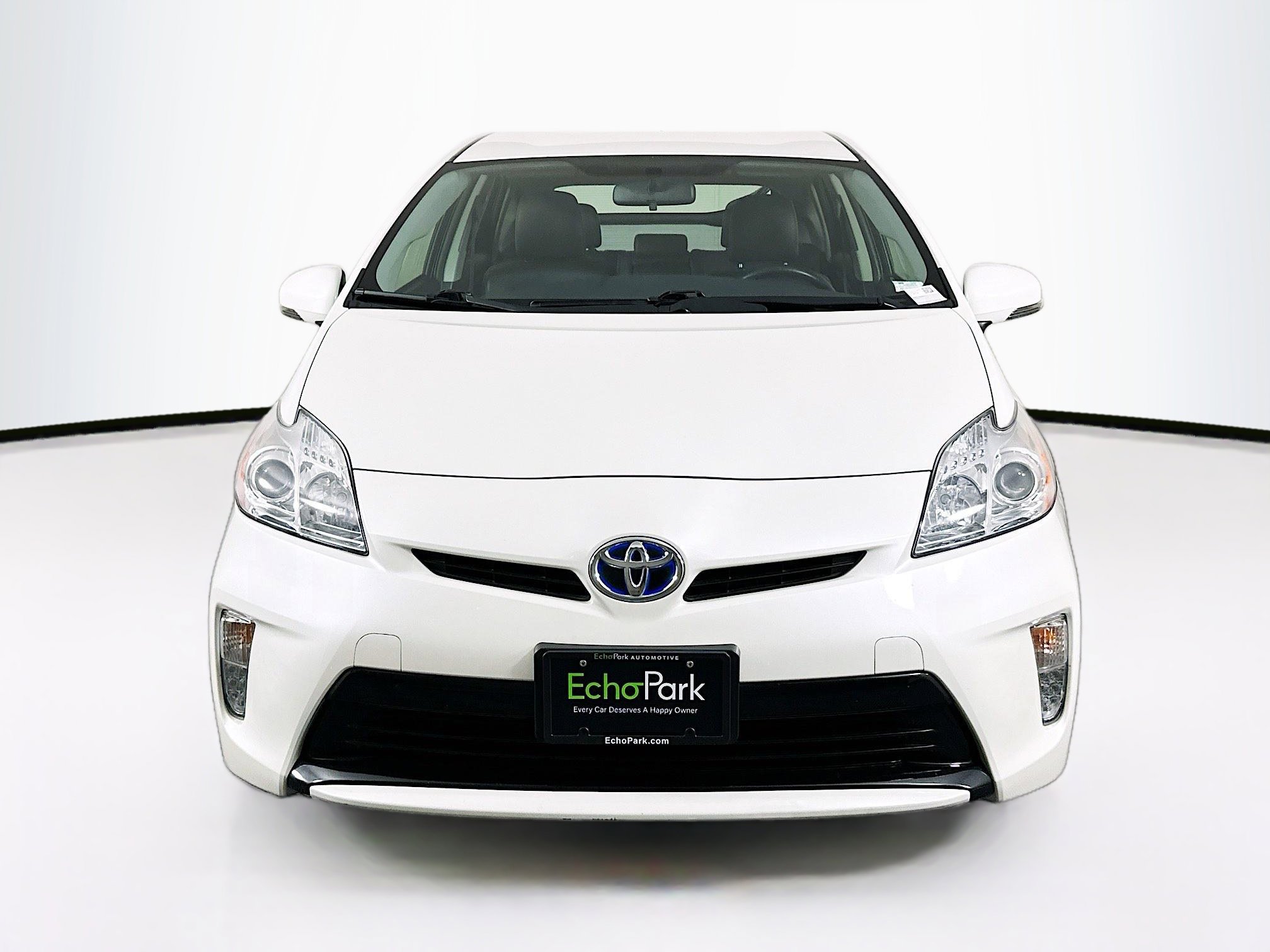Used 2015 Toyota Prius Persona Series FWD image 2
