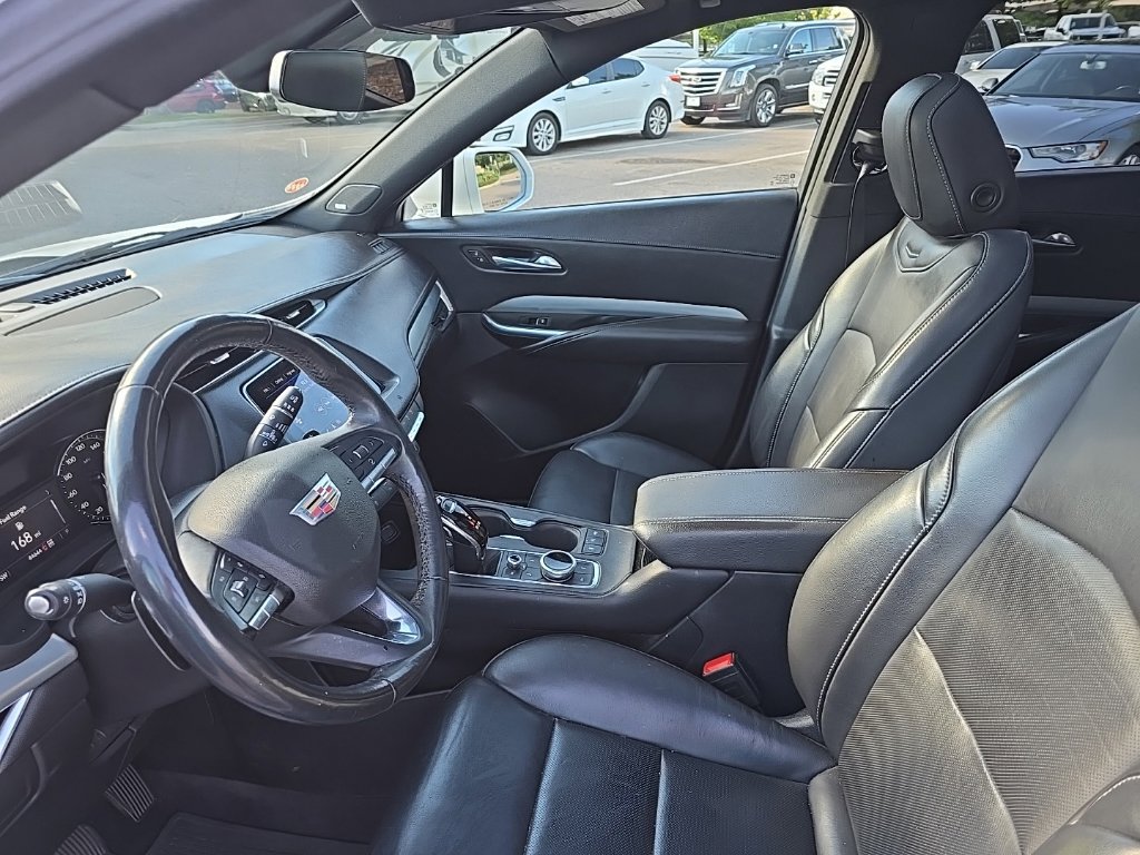 Used 2020 Cadillac XT4 Premium Luxury AWD/4WD image 11
