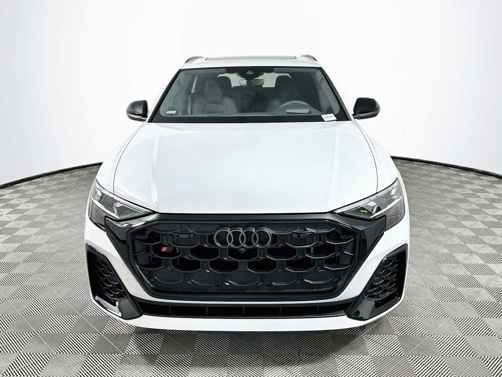 New 2026 Audi SQ8 Prestige AWD/4WD image 2