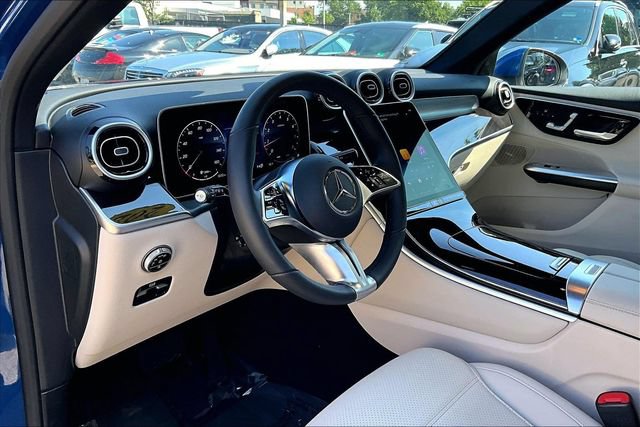 Used 2026 Mercedes-Benz GLC 300 4MATIC image 14