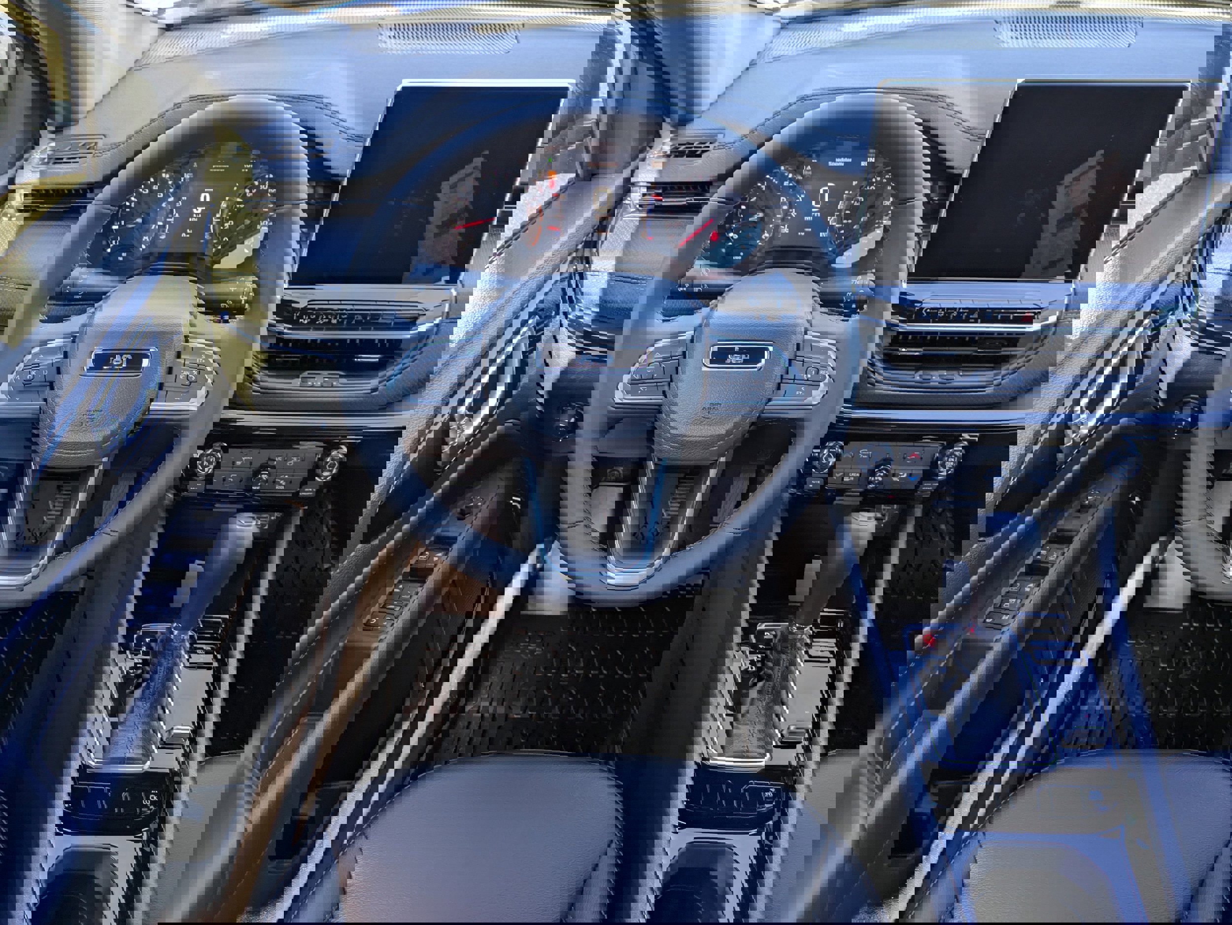 New 2026 Jeep Compass Latitude image 18