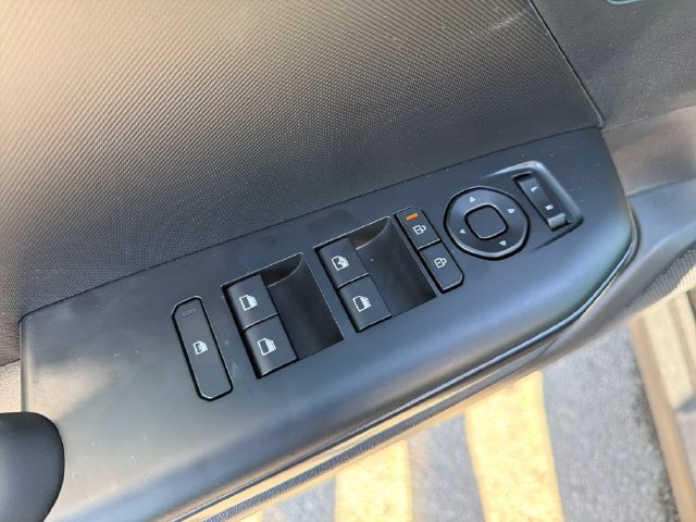 New 2027 Kia K4 FWD image 17