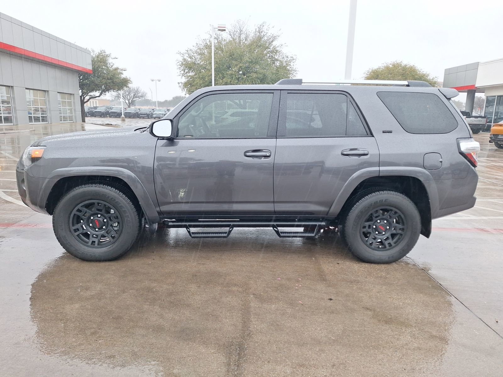 Used 2023 Toyota 4Runner SR5 image 3