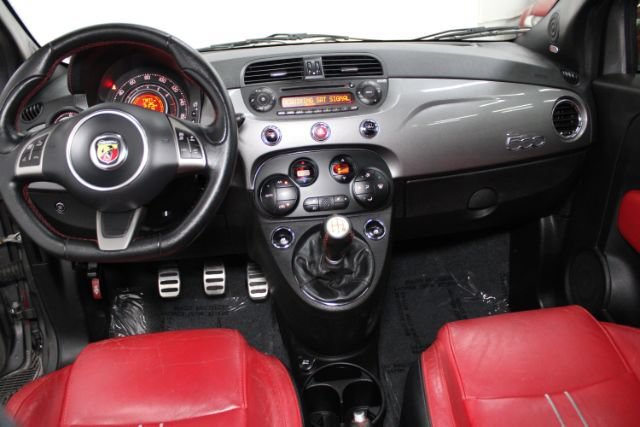 Used 2013 FIAT 500 Abarth w/ Comfort/Convenience Group FWD image 2