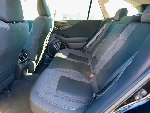 Used 2022 Subaru Outback Premium image 11