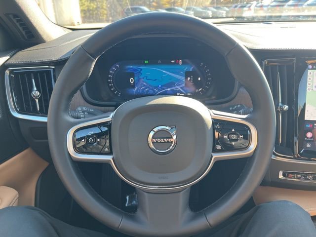 Certified 2025 Volvo V90 B6 Cross Country Ultra image 30
