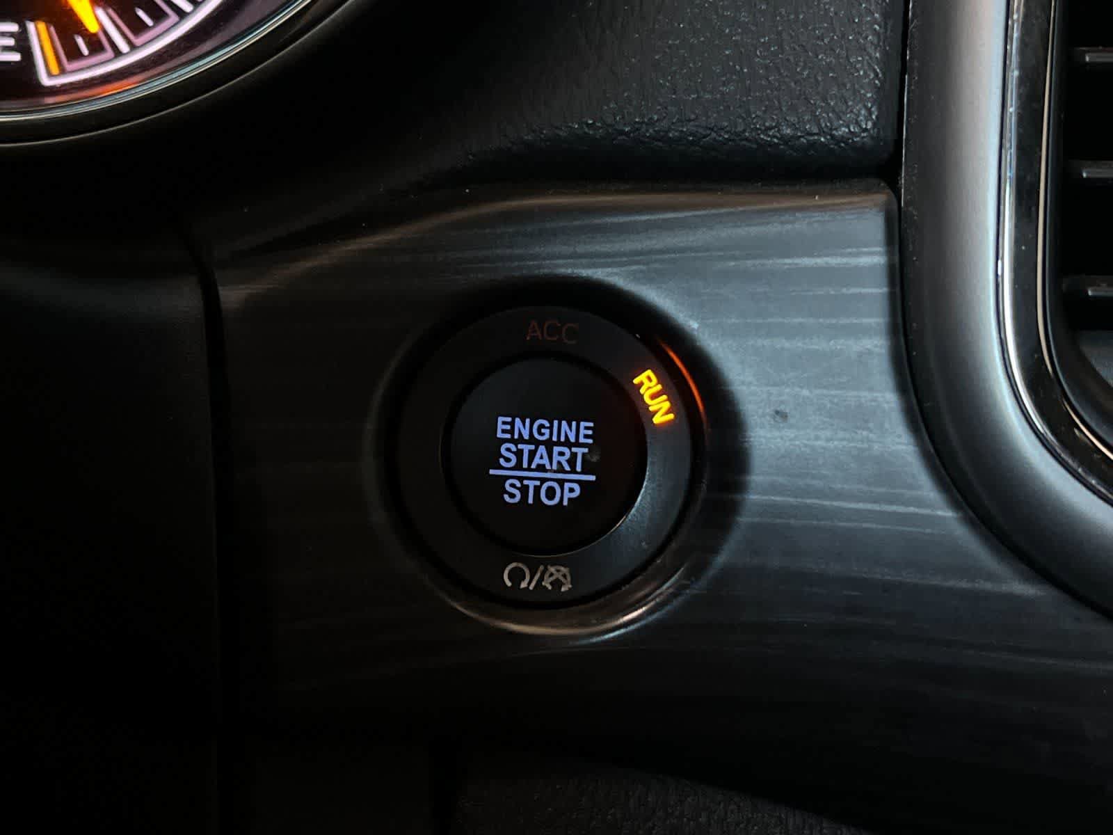 Used 2021 Jeep Grand Cherokee Laredo RWD image 22