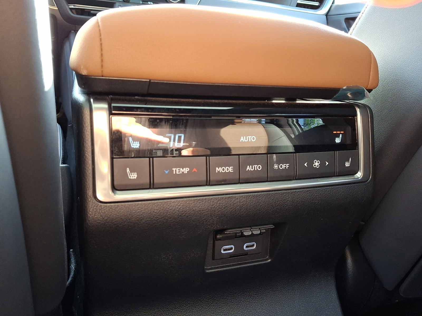 Certified 2024 Lexus GX 550 w/ Accessory Package (Z1) AWD/4WD image 12