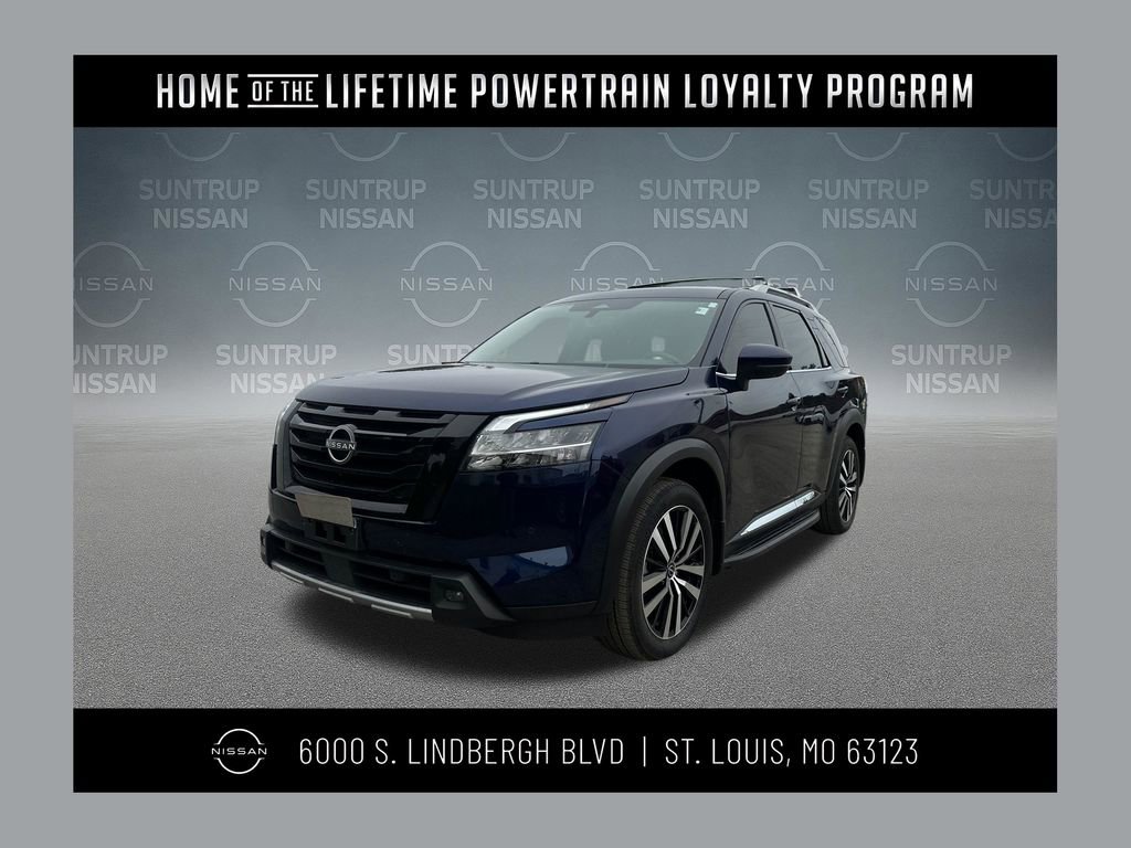 Used 2024 Nissan Pathfinder Platinum w/ Lighting Package (N93)