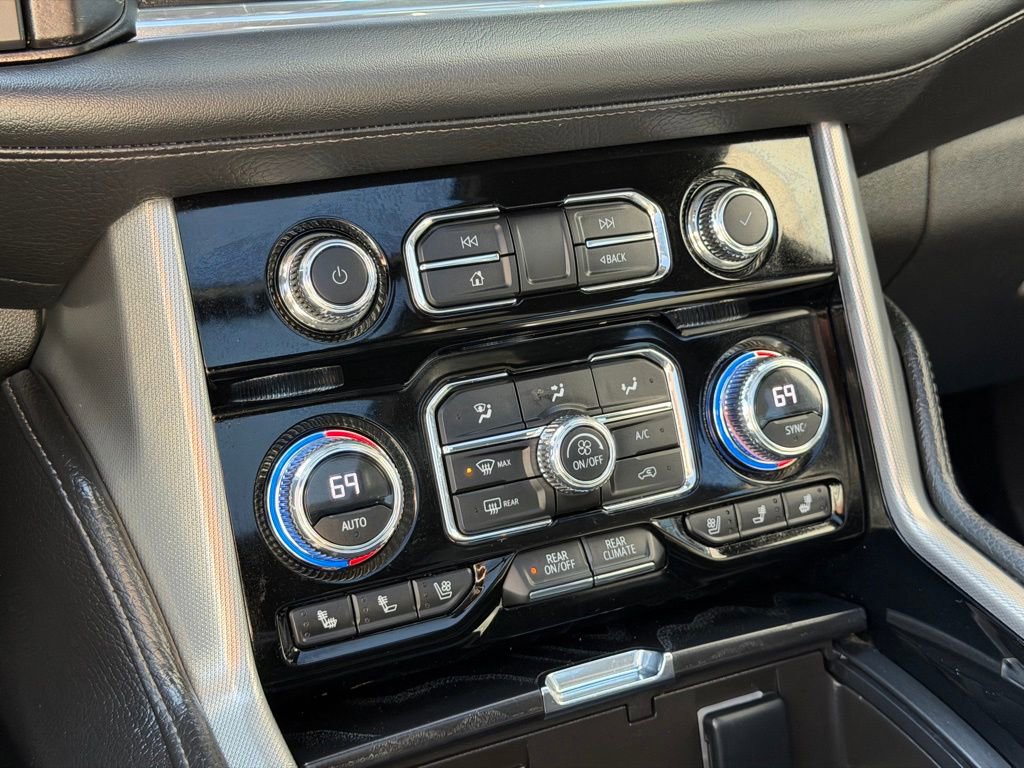 Used 2023 GMC Yukon Denali AWD/4WD image 15