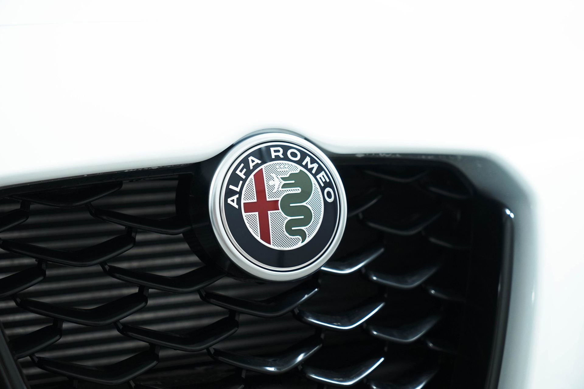 New 2024 Alfa Romeo Giulia Sprint image 13