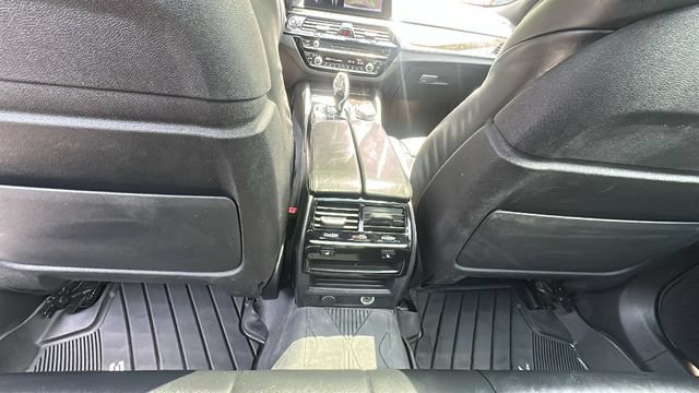 Used 2017 BMW 530i xDrive AWD/4WD image 29