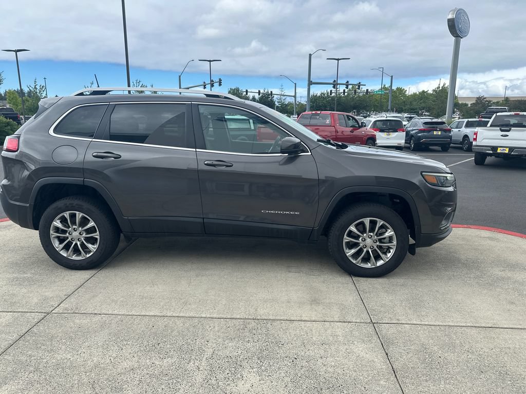 Used 2021 Jeep Cherokee Latitude Lux w/ Sun & Sound Group AWD/4WD image 5