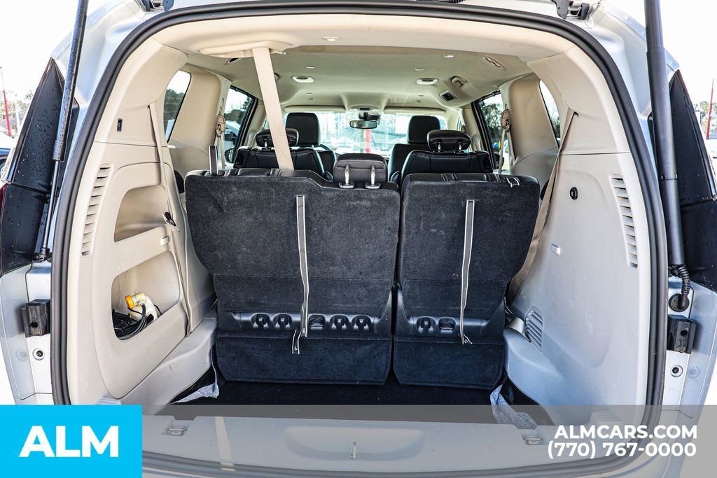 Used 2024 Chrysler Pacifica Touring-L image 25